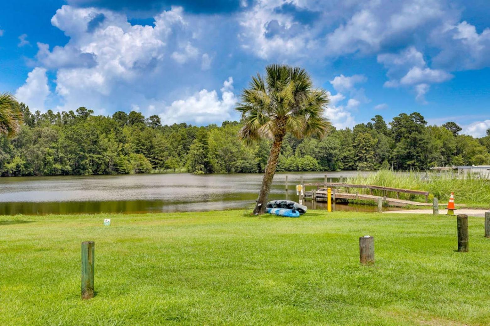 Bells Marina & Fishing Resort - Santee Lake Marion By I95 - Family Adventure, Pets On Request! Eutawville Exterior photo